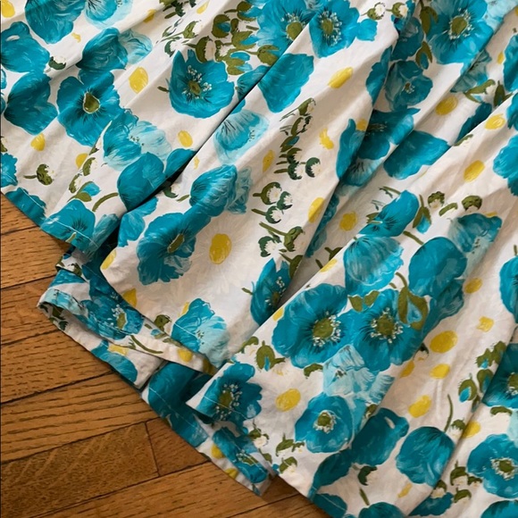 Vintage 1960’s White Cotton Floral Circle Skirt - Picture 5 of 16